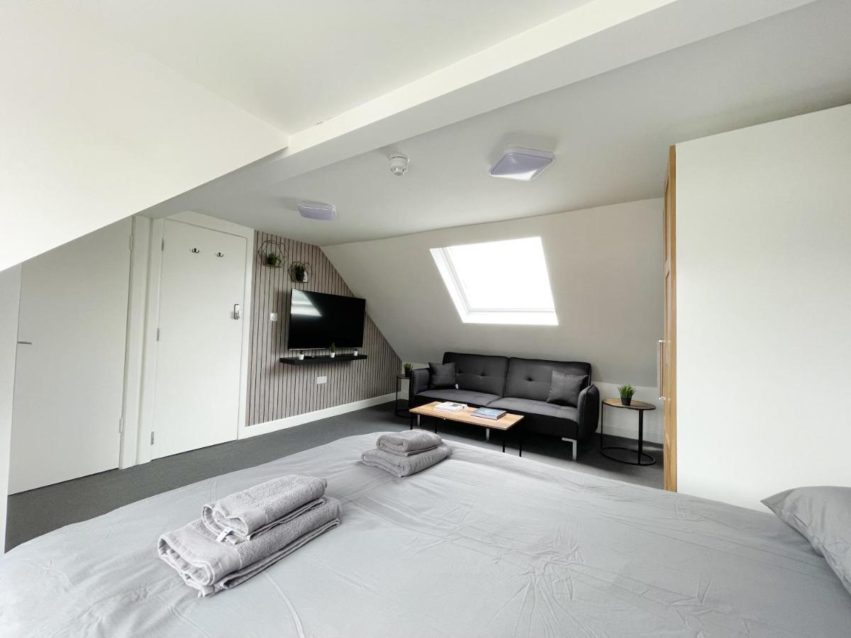 Cosy Bright Studio Apartment Close To Wembley Stadium Лондон Экстерьер фото
