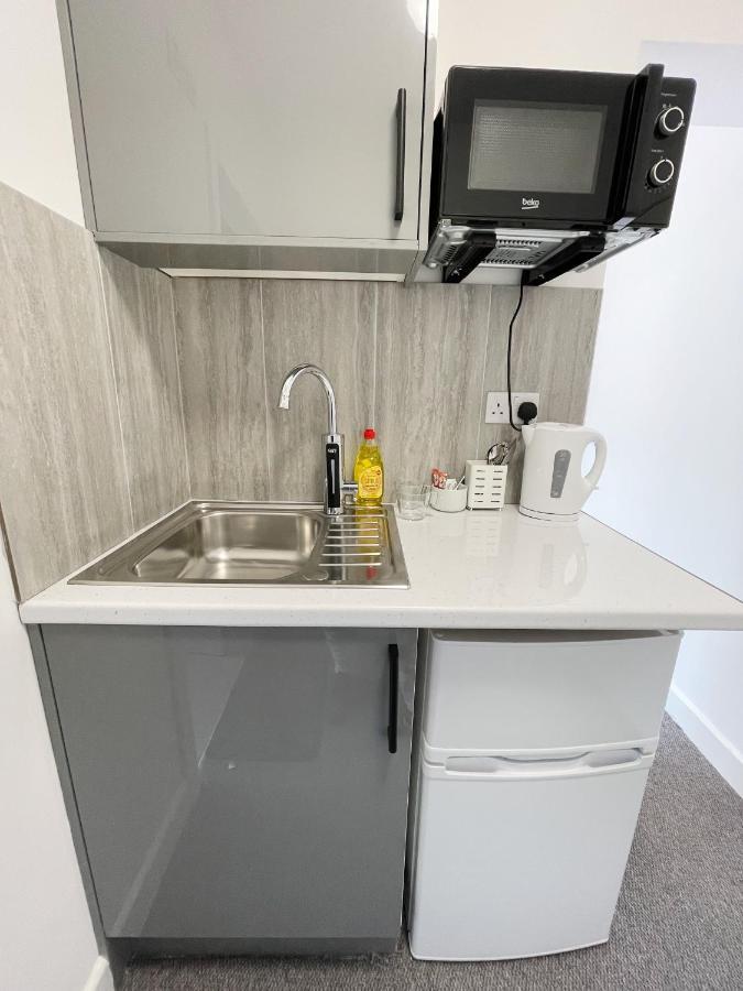 Cosy Bright Studio Apartment Close To Wembley Stadium Лондон Экстерьер фото