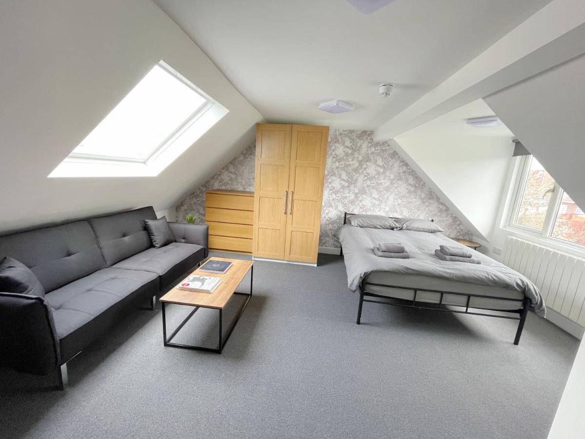 Cosy Bright Studio Apartment Close To Wembley Stadium Лондон Экстерьер фото