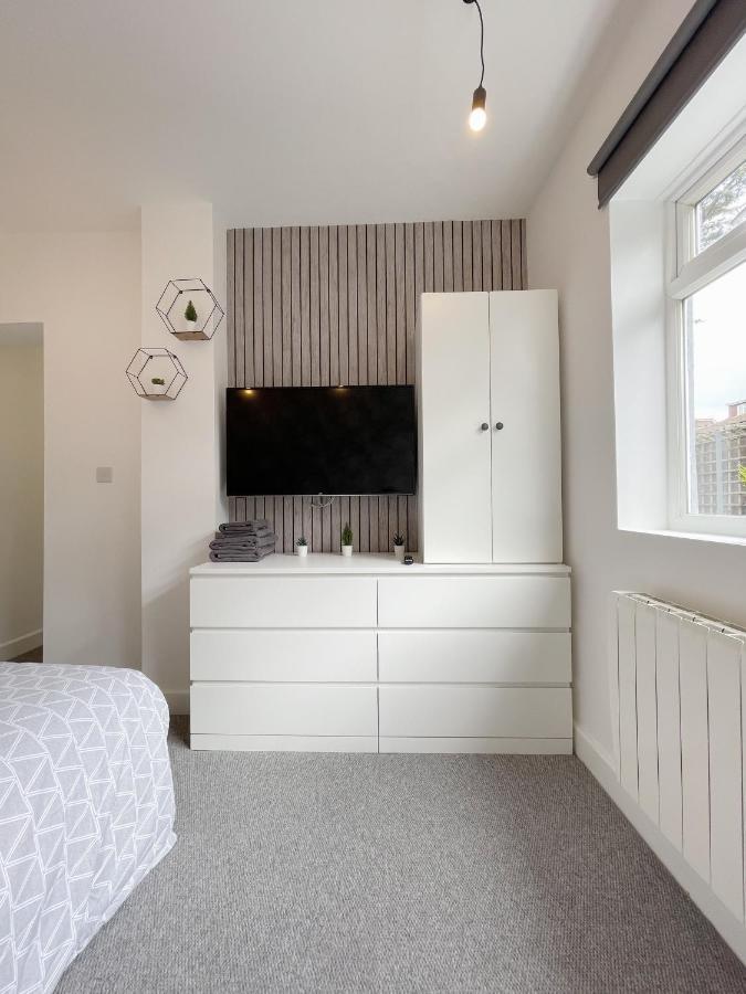 Cosy Bright Studio Apartment Close To Wembley Stadium Лондон Экстерьер фото